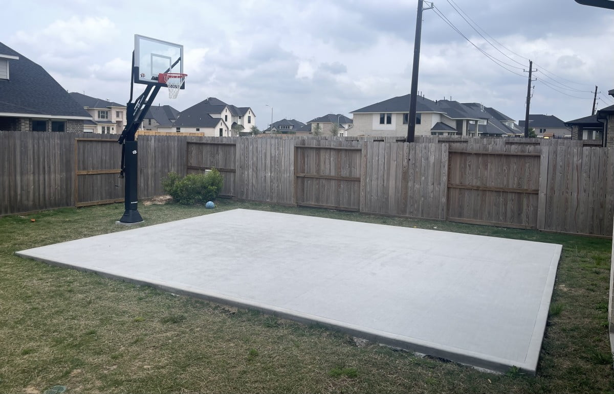 20x24 backyard basketball court before